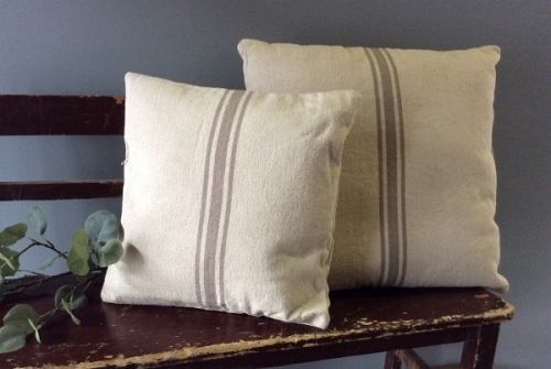 GRAIN SACK PILLOW-GRAY 20" x 20" (RIGHT)